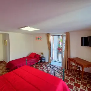  Appartamento Cuntintizza Family House Italia